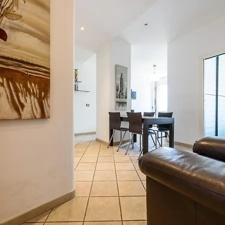 Giupy's House アパート